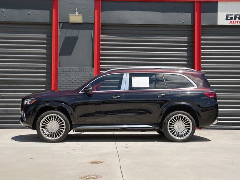 Used 2024 Mercedes-Benz Maybach GLS 600 4MATIC image 4