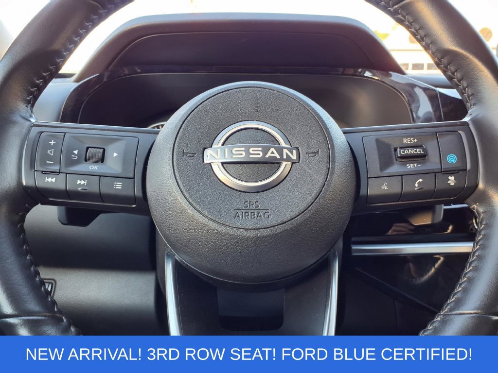 Used 2025 Nissan Pathfinder SV FWD image 17