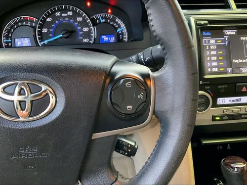 Used 2014 Toyota Camry XLE FWD image 23