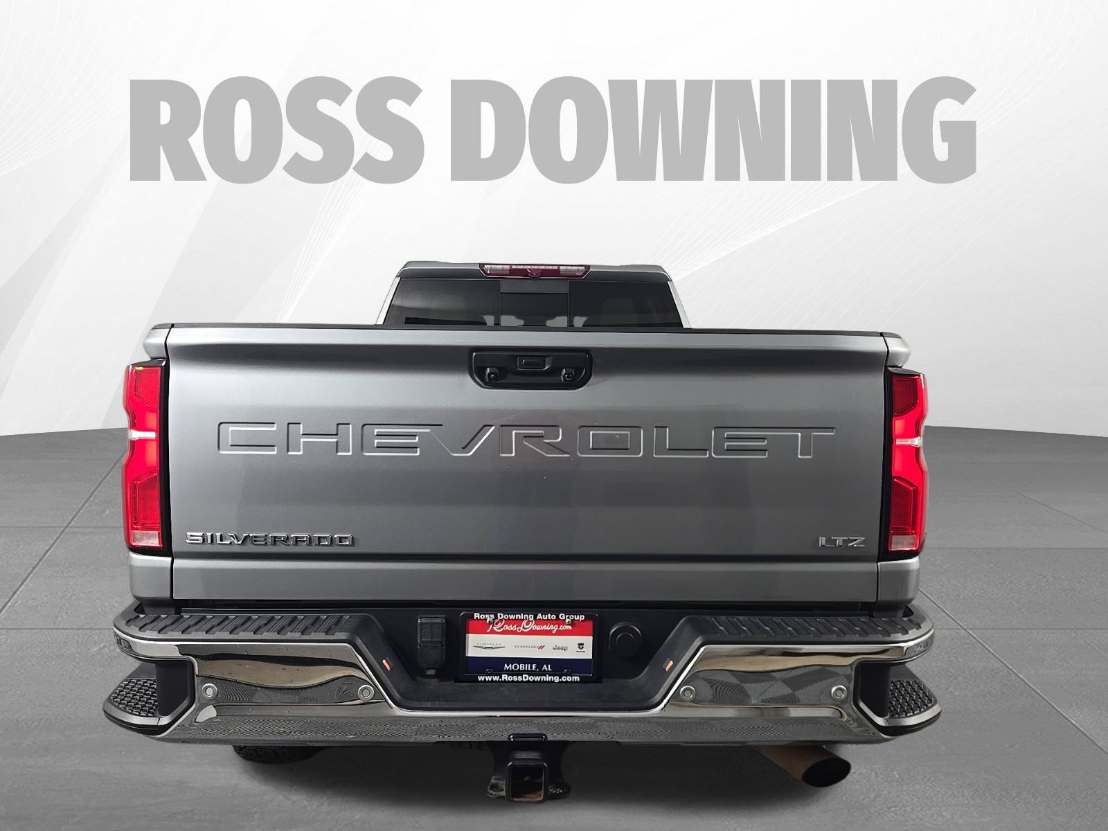 Used 2024 Chevrolet Silverado 2500 LTZ w/ LTZ Plus Package AWD/4WD image 5