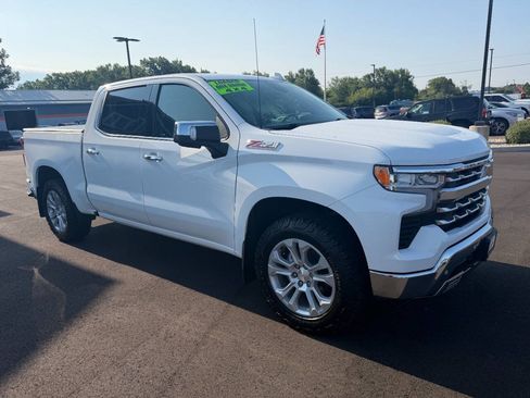 Used 2022 Chevrolet Silverado 1500 LTZ AWD/4WD image 7