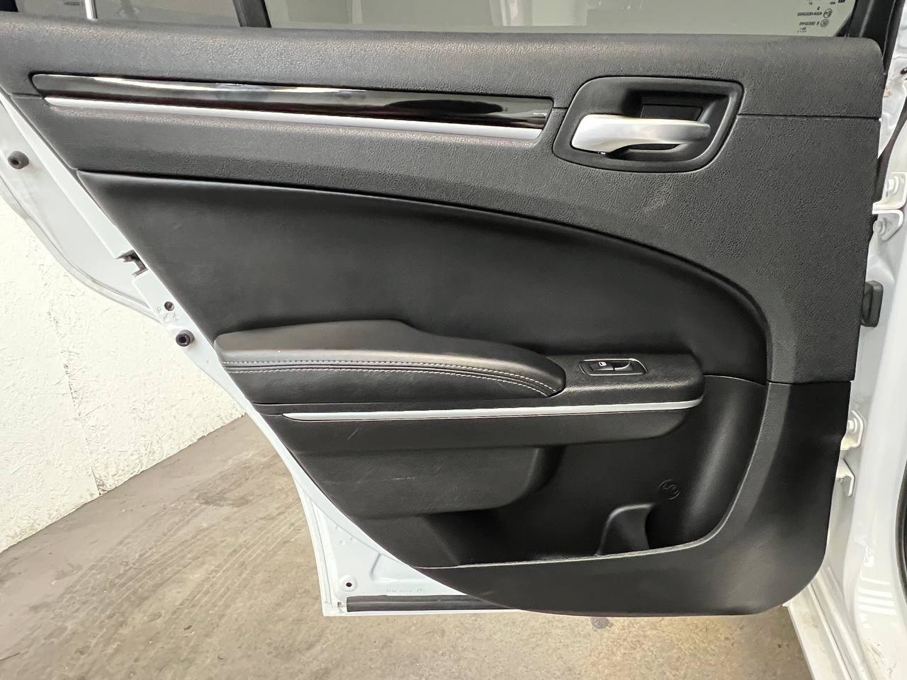 Used 2021 Chrysler 300 S RWD image 10