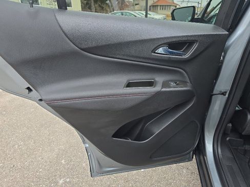 Used 2023 Chevrolet Equinox RS w/ LPO, Floor Liner Package image 32