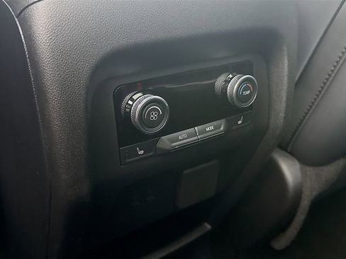 Used 2025 Buick Enclave Avenir w/ Super Cruise Package FWD image 30