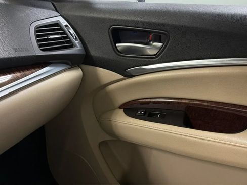 Used 2017 Acura MDX FWD image 18
