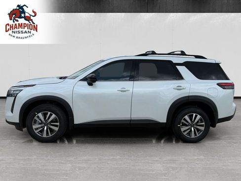 New 2026 Nissan Pathfinder SL AWD/4WD image 2