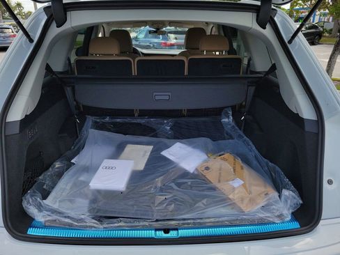 New 2026 Audi Q7 2.0T Premium image 30