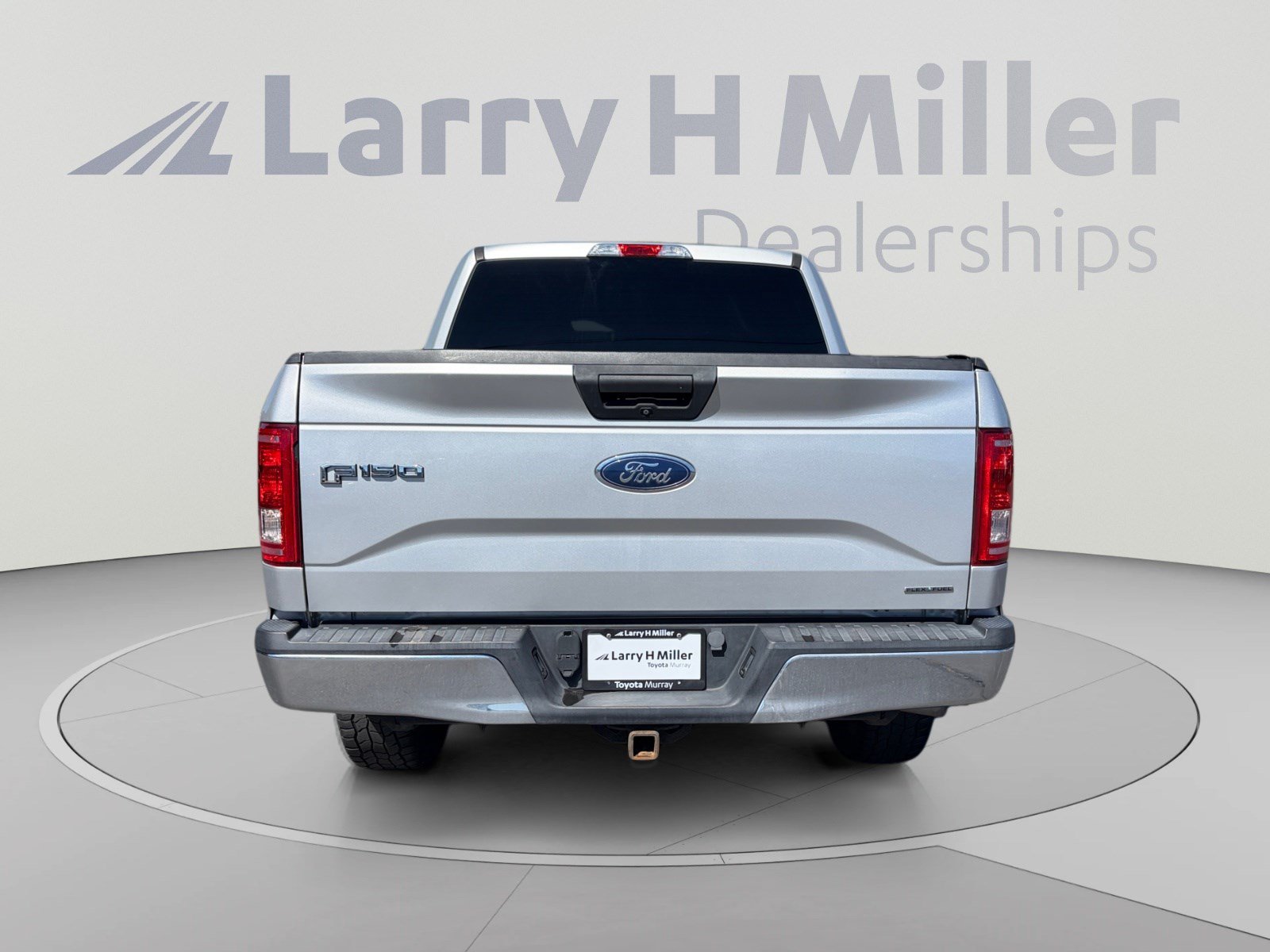 Used 2015 Ford F150 XLT w/ Equipment Group 301A Mid AWD/4WD image 4