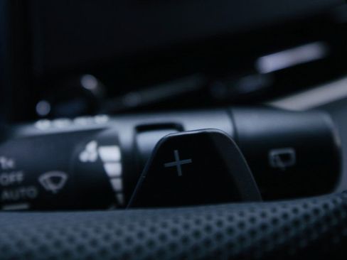 Used 2023 Mitsubishi Outlander SE image 11