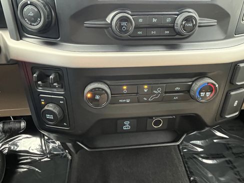 Used 2021 Ford F150 XLT w/ Trailer Tow Package image 15