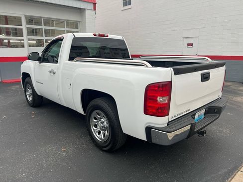 Used 2010 Chevrolet Silverado 1500 W/T w/ LS Package image 6