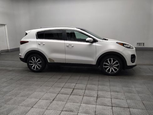 Used 2017 Kia Sportage EX w/ EX Technology Package FWD image 11