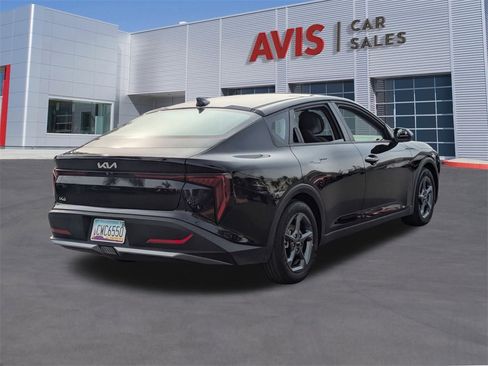 Used 2025 Kia K4 LXS image 6