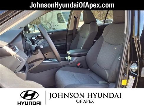 Used 2022 Toyota RAV4 XLE w/ Convenience Package AWD/4WD image 23