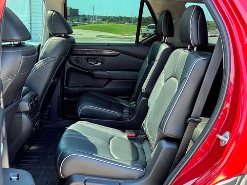 Used 2023 Honda Pilot Elite image 8