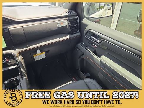New 2026 GMC Sierra 1500 AT4 w/ AT4 Premium Package AWD/4WD image 14