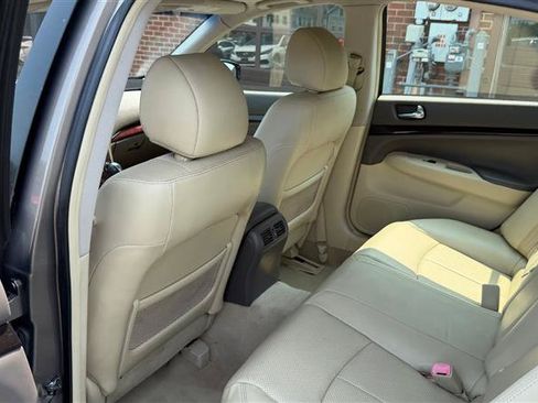 Used 2011 INFINITI G37 x Sedan w/ Premium Pkg AWD/4WD image 15