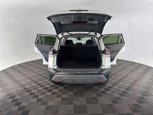 Certified 2023 Nissan Rogue SV image 13