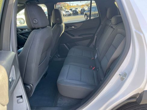 Used 2025 Chevrolet Equinox LT image 20