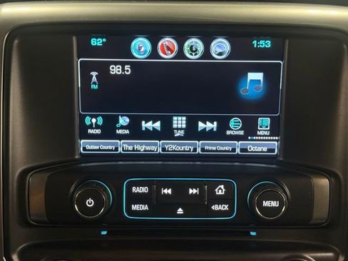 Used 2017 Chevrolet Silverado 2500 LTZ w/ Vortec Plus Package AWD/4WD image 26