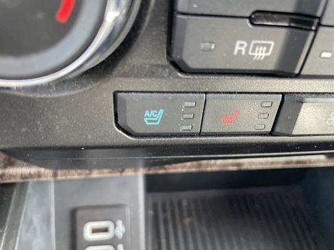 Used 2019 Ford F250 Lariat w/ Lariat Ultimate Package image 31