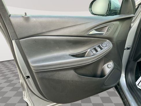 Used 2024 Buick Encore GX Preferred FWD image 24