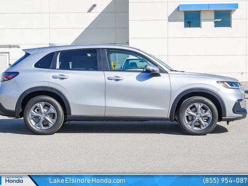 New 2026 Honda HR-V LX image 5