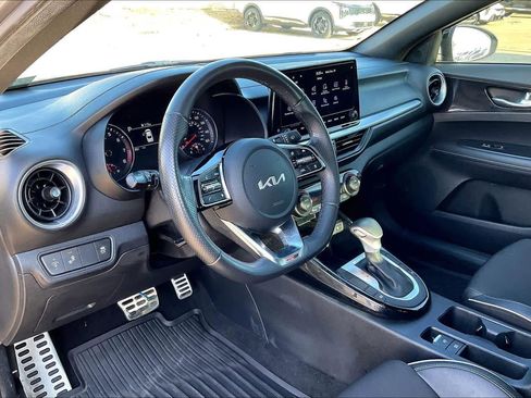 Used 2024 Kia Forte GT-Line w/ GT-Line Premium Package image 2
