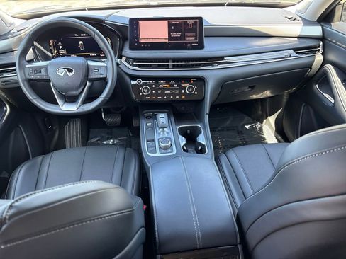 Certified 2026 INFINITI QX60 Luxe w/ Cargo Package FWD image 13