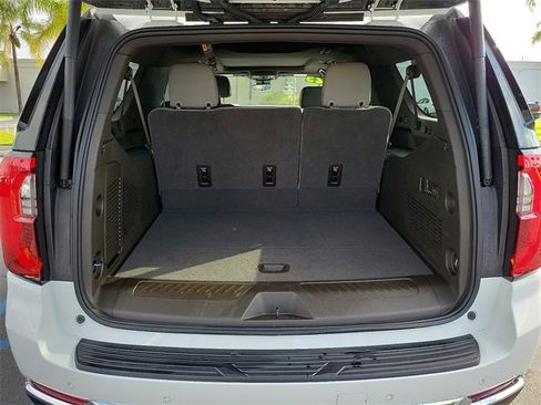 Used 2025 GMC Yukon XL Elevation w/ Technology Package image 24