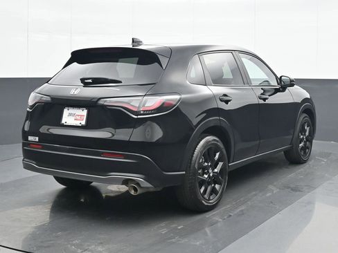 Used 2023 Honda HR-V Sport image 6