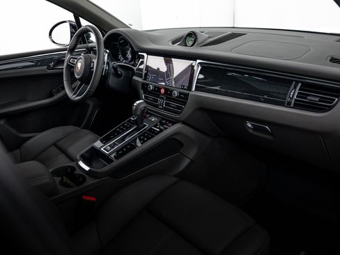 New 2026 Porsche Macan S image 12