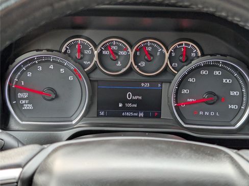 Used 2021 Chevrolet Silverado 1500 LT Trail Boss w/ Convenience Package II AWD/4WD image 32