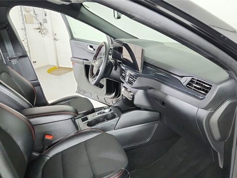 Used 2025 Ford Escape ST-Line Elite AWD/4WD image 28