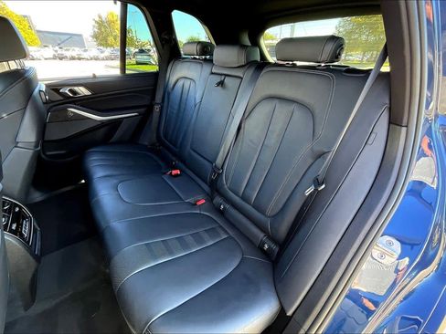 Used 2021 BMW X5 M50i w/ Executive Package image 35