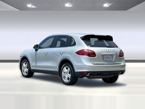 Used 2012 Porsche Cayenne AWD/4WD image 3