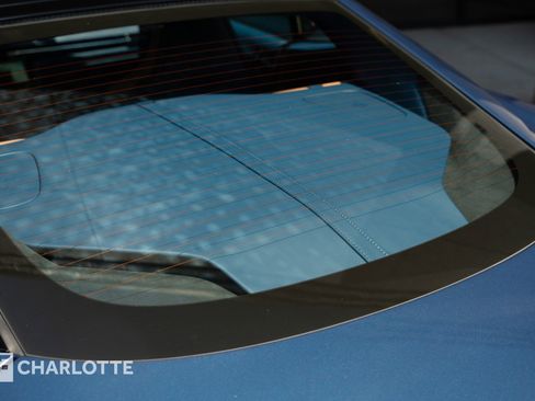 Used 2025 Aston Martin DB12 Coupe RWD image 18