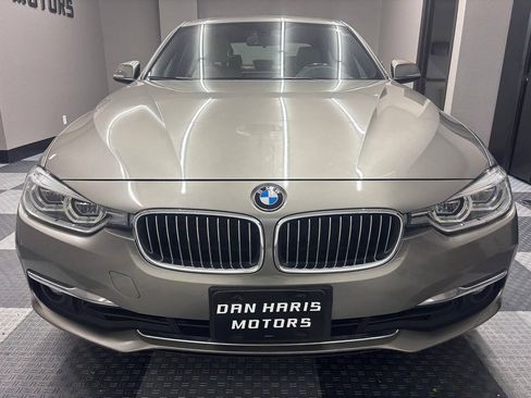 Used 2018 BMW 330i xDrive Sedan AWD/4WD image 3