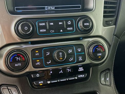 Used 2018 Chevrolet Tahoe LT RWD image 17