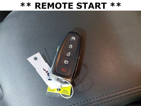 Used 2018 Ford Taurus SHO image 11