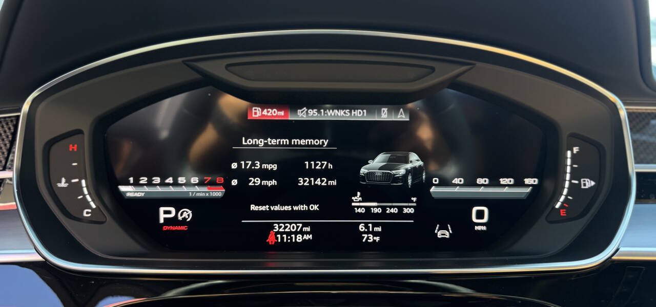 Used 2023 Audi S8 w/ S8 Comfort Plus Package AWD/4WD image 19