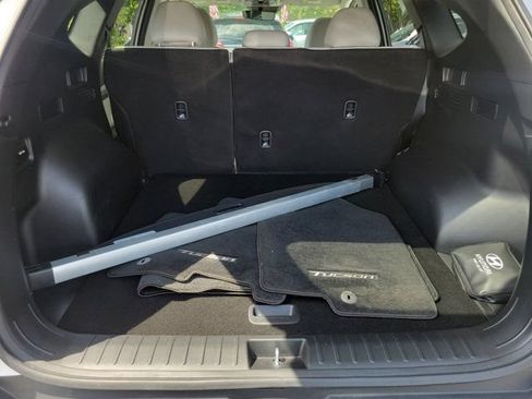 Certified 2025 Hyundai Tucson SEL FWD image 6