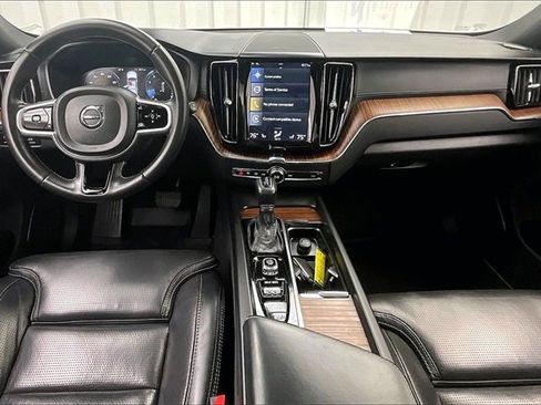 Used 2020 Volvo XC60 T5 Inscription w/ Protection Package Premier image 15