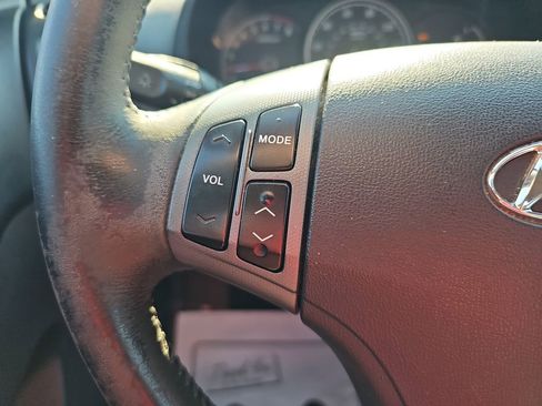 Used 2009 Hyundai Elantra SE FWD image 18