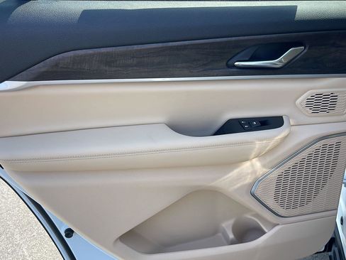 New 2026 Jeep Grand Cherokee L Limited AWD/4WD image 25