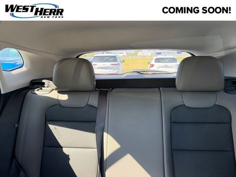 Used 2025 Chevrolet Trax ACTIV w/ Driver Confidence Package FWD image 9