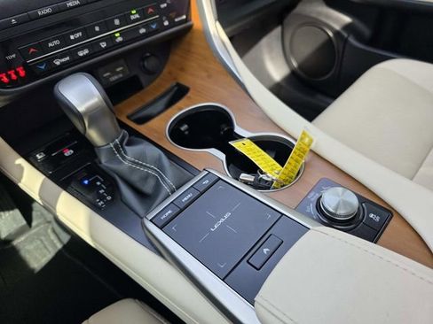 Used 2022 Lexus RX 350 FWD w/ Premium Package image 39