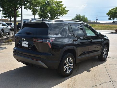 New 2027 Chevrolet Equinox LT w/ LPO, Floor Liner Package FWD image 5