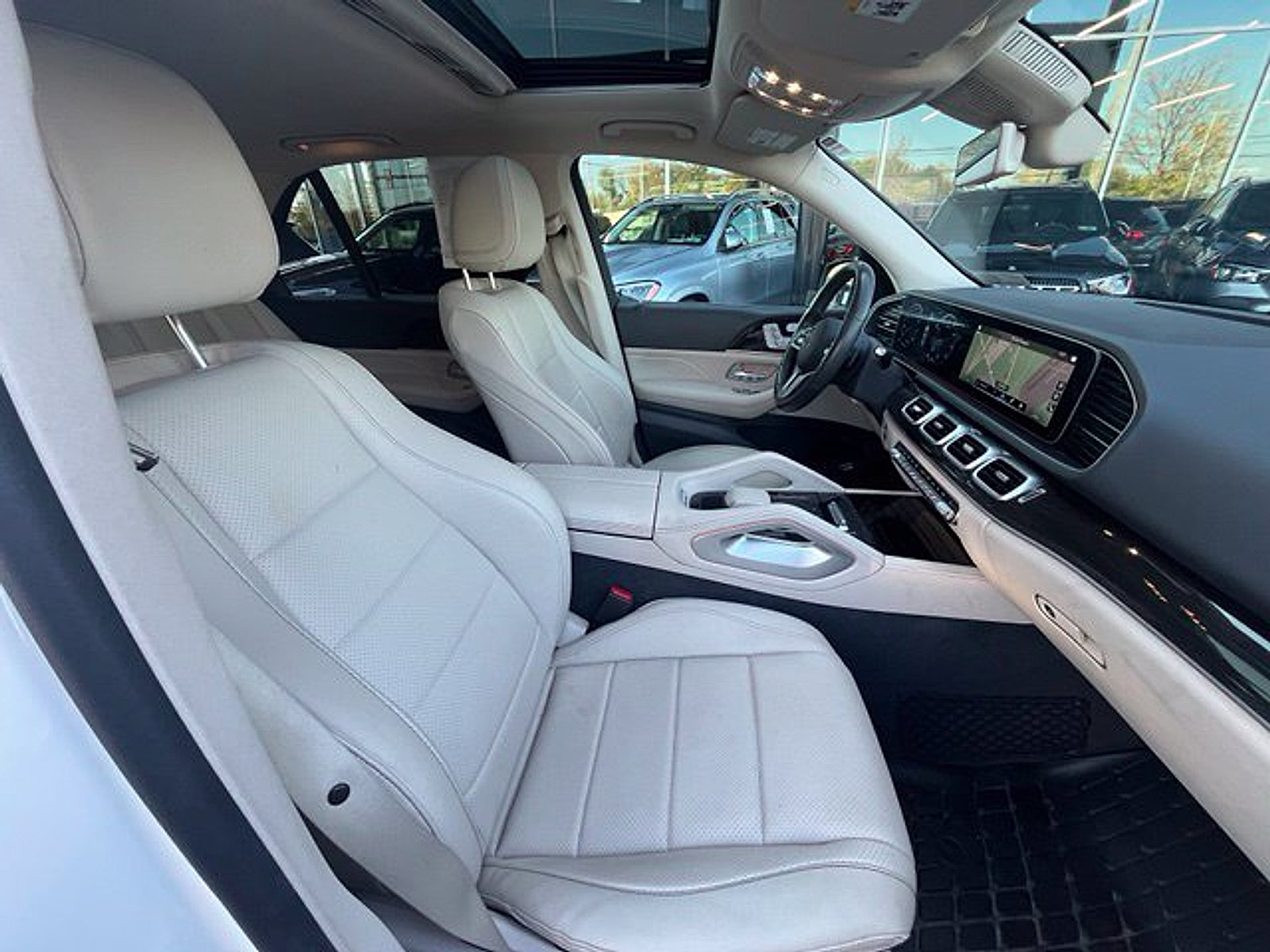 Used 2020 Mercedes-Benz GLE 350 4MATIC image 10