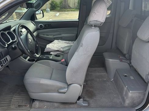 Used 2011 Toyota Tacoma 2WD Access Cab w/ Convenience Pkg image 5